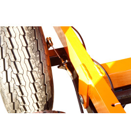 Anhänger mit Beleuchtung und Bremse PRO-B 2,5